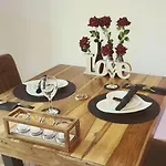 Loveroom La Garconn'hyeres Ξενοδοχείο *