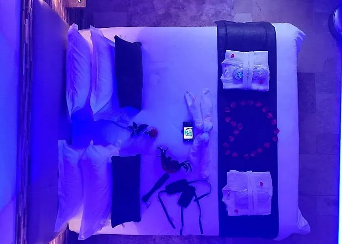 Loveroom La Garconn'hyeres 耶尔