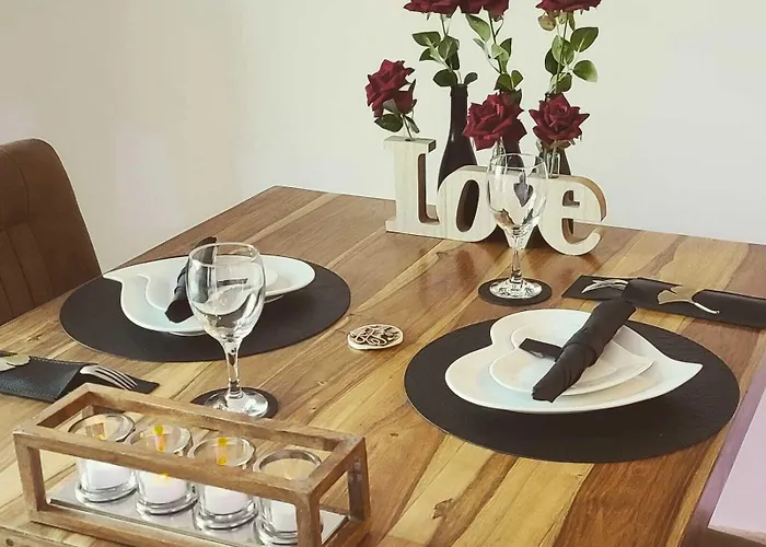 Loveroom La Garconn'hyeres 酒店