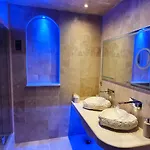 Loveroom La Garçonn'hyères Hotel