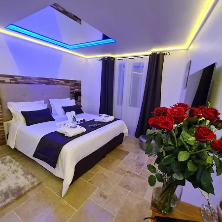 Loveroom La Garconn'hyeres * הייר