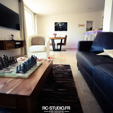 Apartamento Loveroom La Garçonn'hyères Hyères