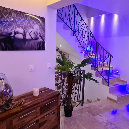 Apartamento Loveroom La Garçonn'hyères *