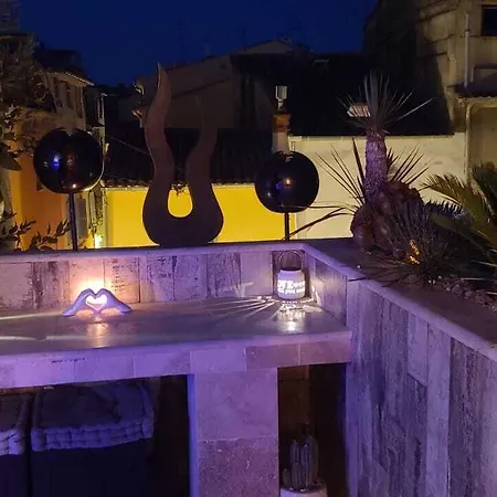 Loveroom La Garconn'hyeres הייר