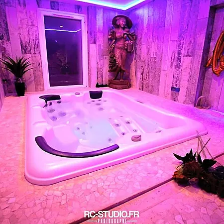 Loveroom La Garconn'hyeres Apartman Hyères